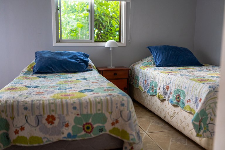 Independent and equipped family cabin